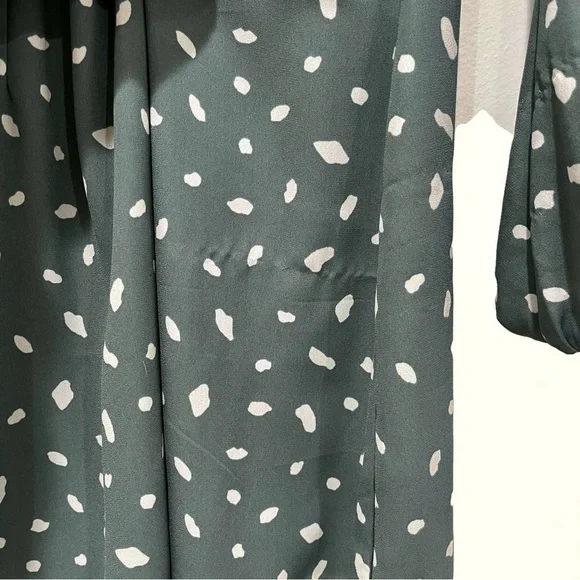 Abercrombie & Fitch Sweetheart Neck Long Sleeve Polka Dot Petite Mini Dress - Picture 6 of 7